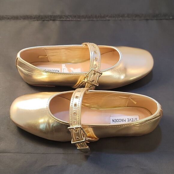 BRAND NEW STEVE MADDEN BALLET WITH STRAP CHIC GOLD MARY JANE - Picture 1 of 14